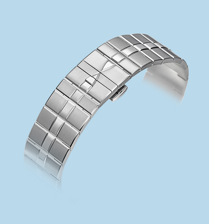 bovet-dimier-recital12-titanium-strap-buckle-detail2