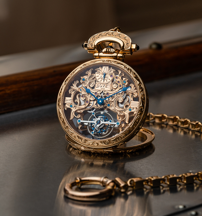 bovet-fleurier-amadeoamadeo-lifestyle-red-gold-profil-detail-03