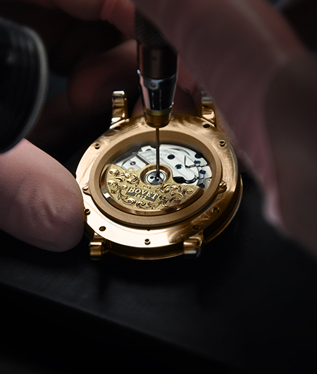 bovet-watchmaker-dimier-recital23-gold-back-gallery-01